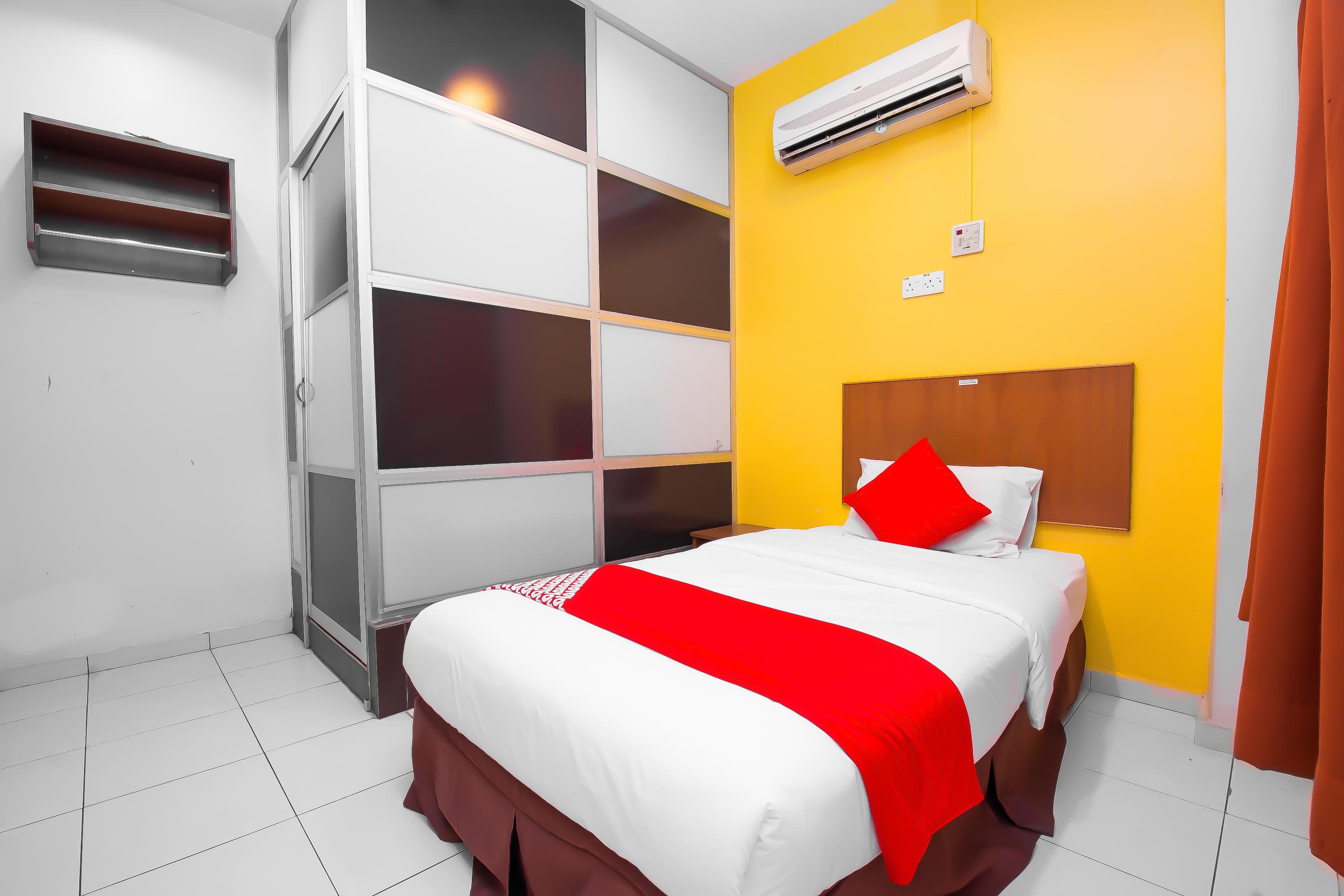 Oyo 582 Hotel Walk Inn Kampong Pasir Puteh (Melaka) Exterior foto
