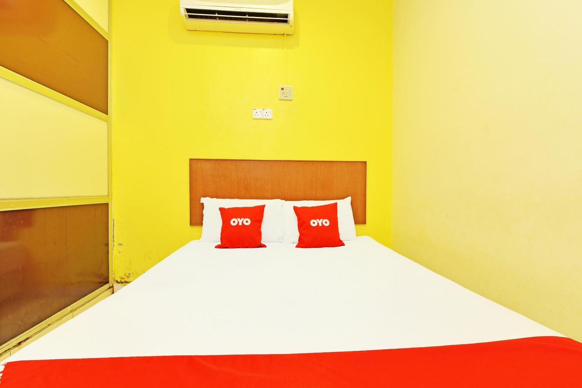 Oyo 582 Hotel Walk Inn Kampong Pasir Puteh (Melaka) Exterior foto
