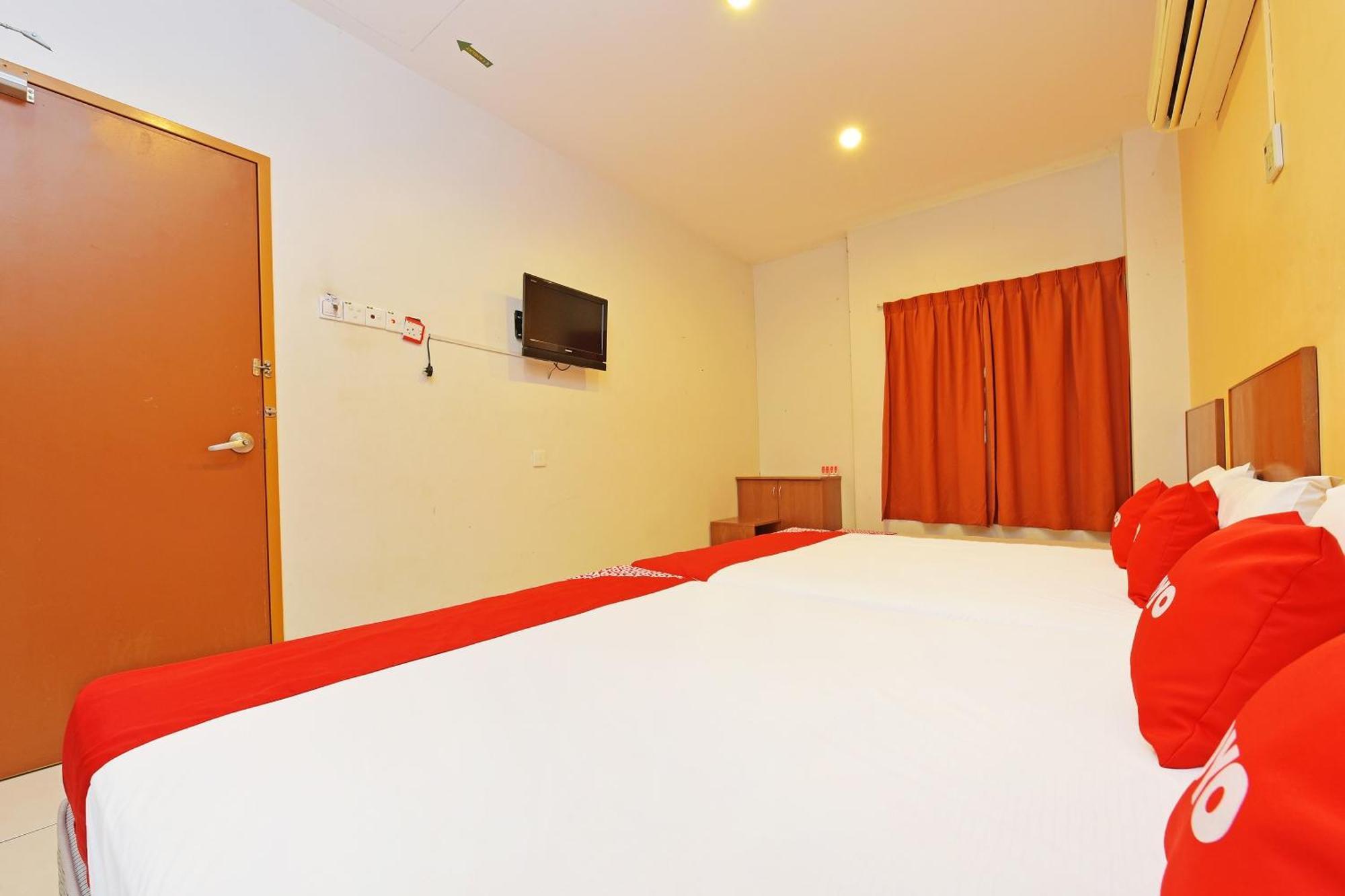 Oyo 582 Hotel Walk Inn Kampong Pasir Puteh (Melaka) Exterior foto