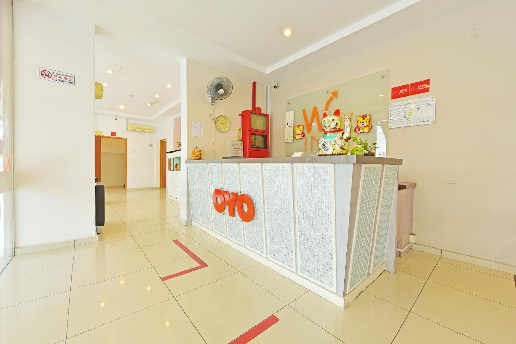 Oyo 582 Hotel Walk Inn Kampong Pasir Puteh (Melaka) Exterior foto